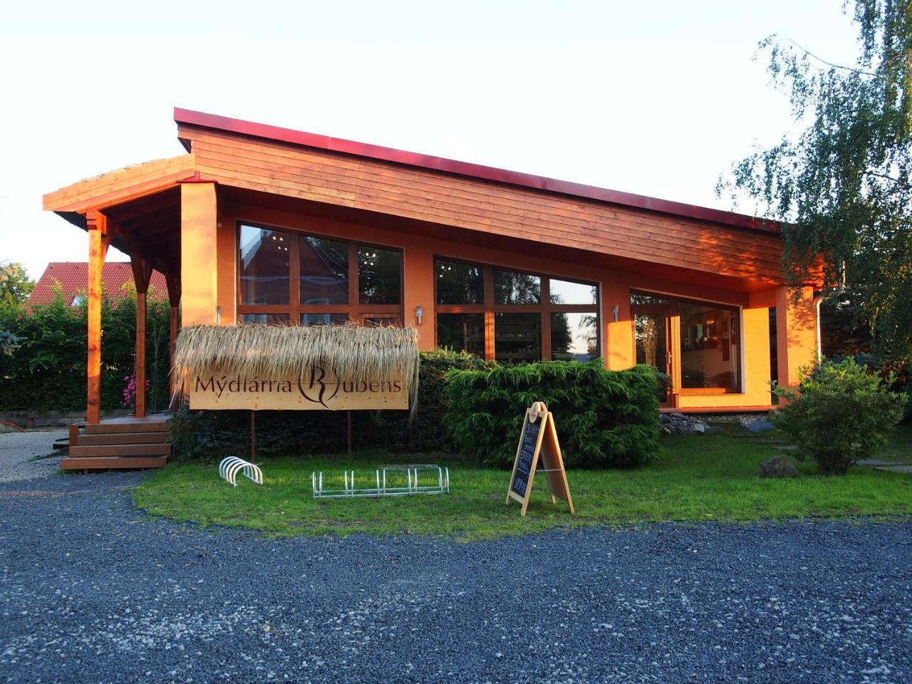 Apartman Ruzak Ruzova Exterior foto